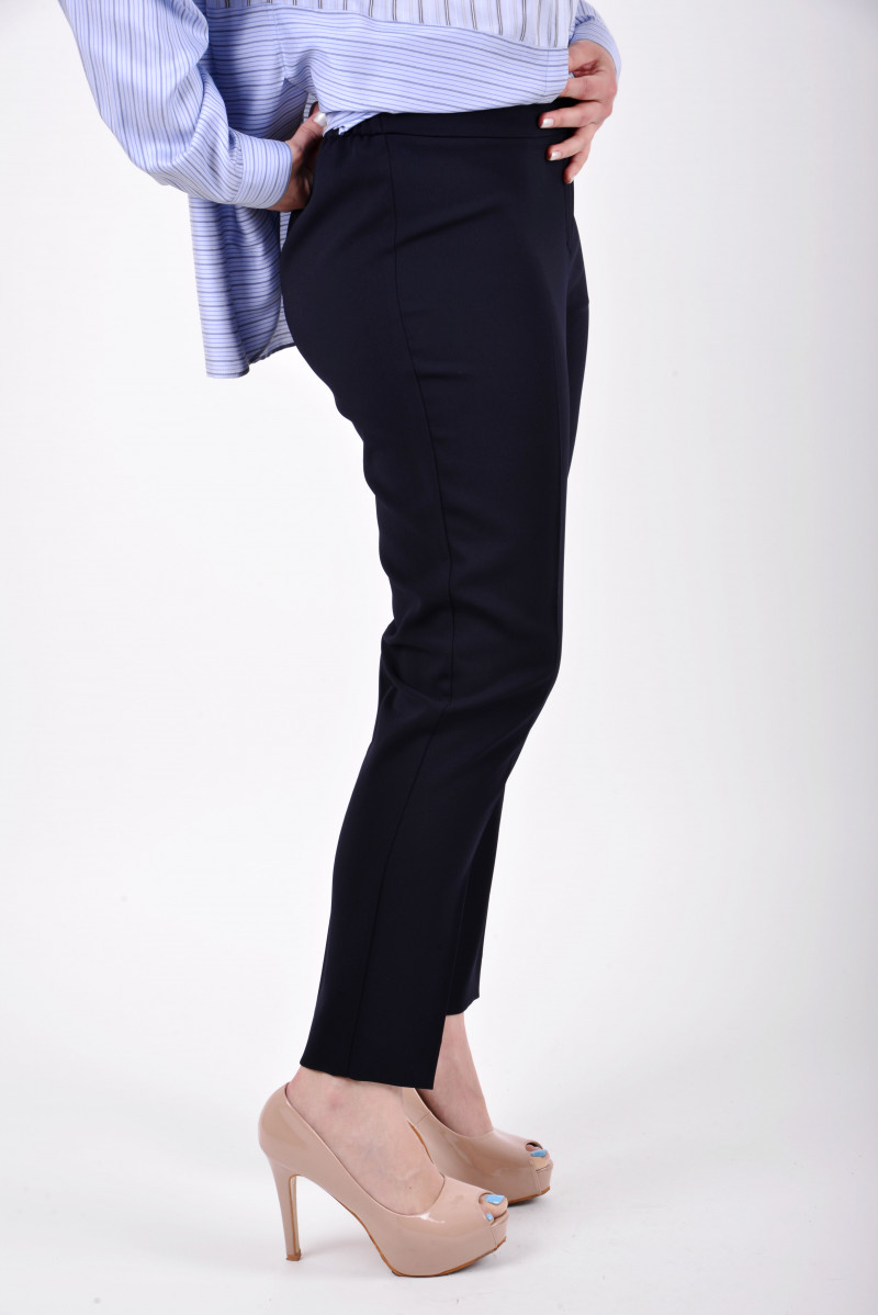 PERSONA PANTALONE CONFORMATO