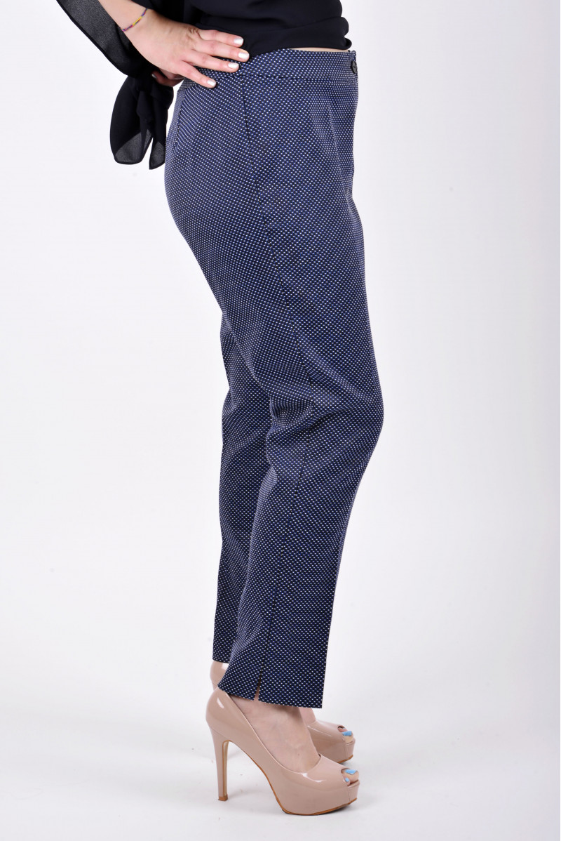 PERSONA PANTALONE CONFORMATO