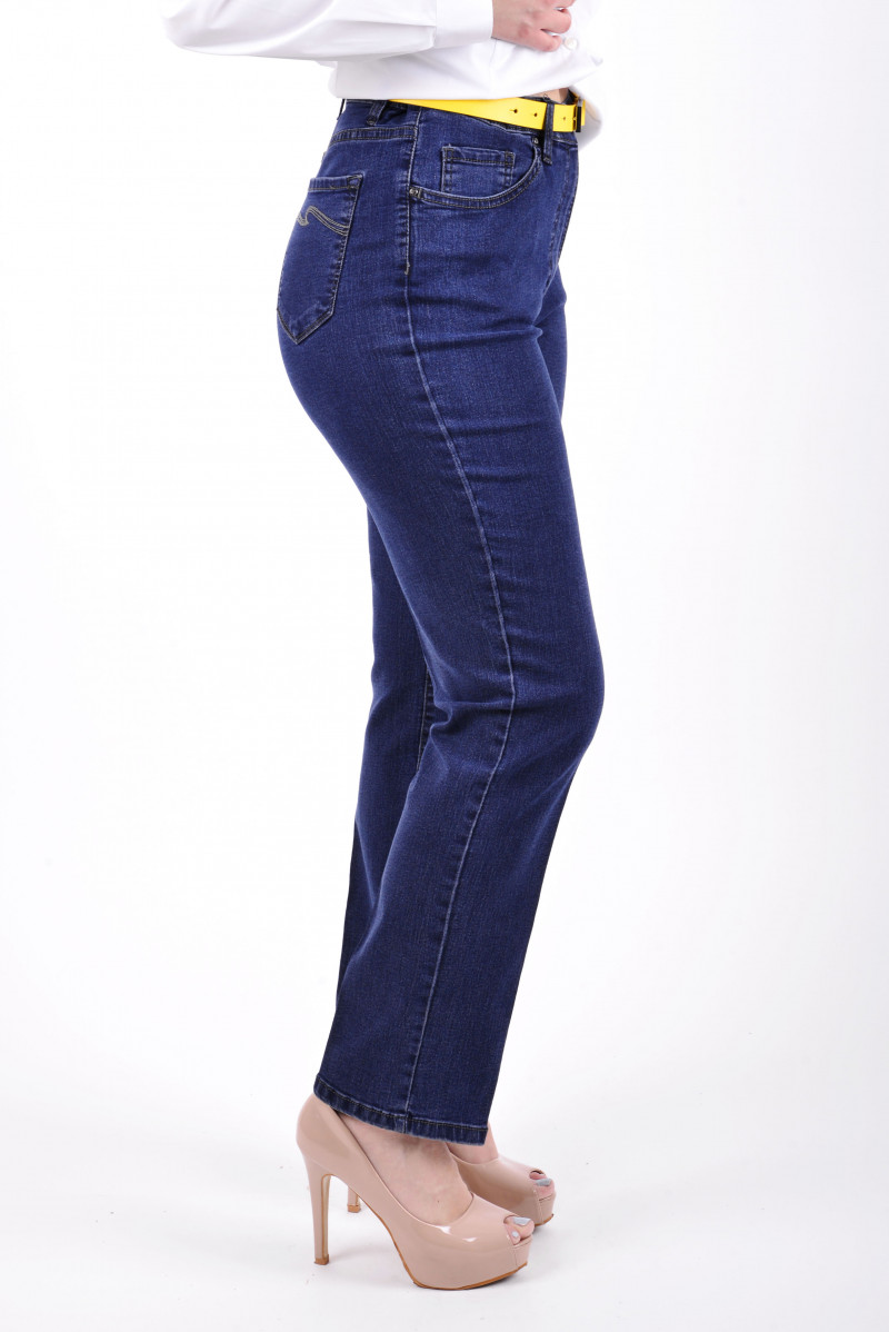 VESTIRE COMODO JEANS CONFORMATO