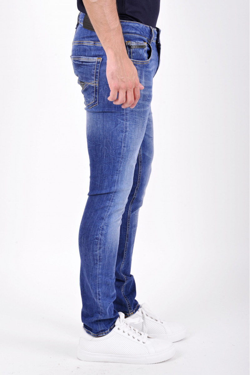 GUESS JEANS JEANSERIA