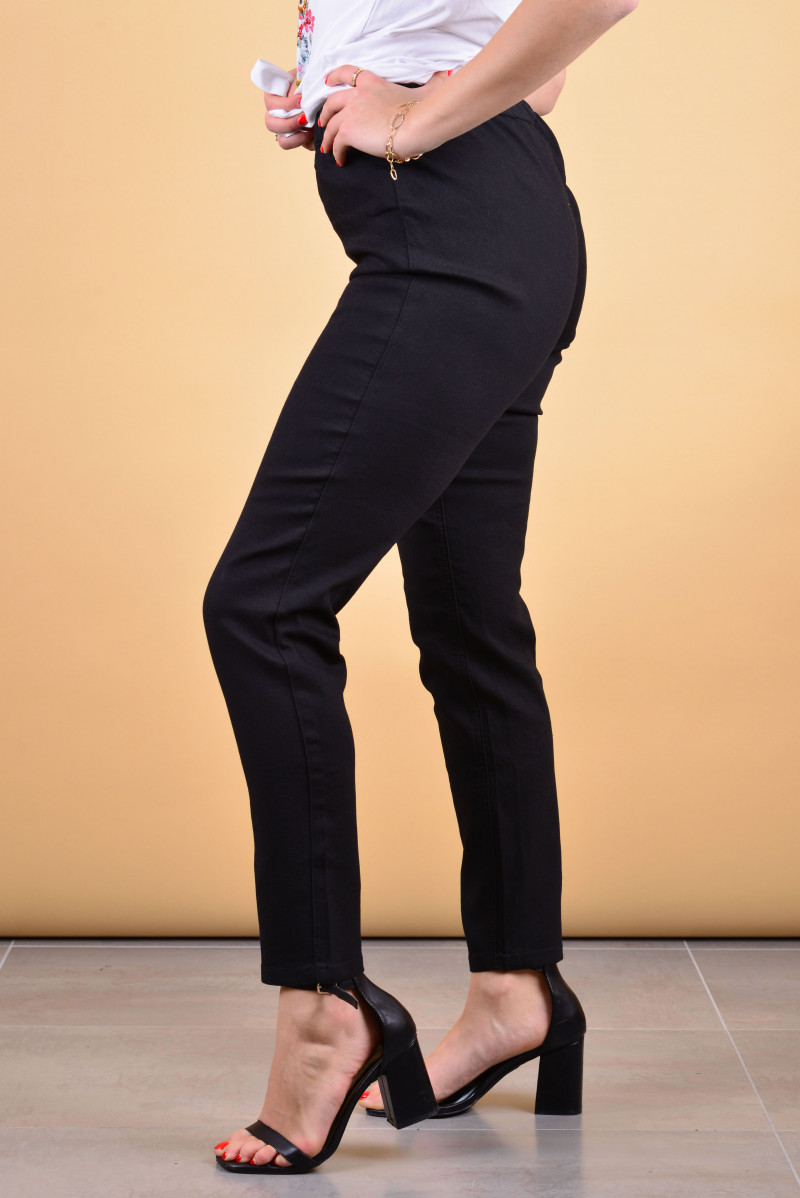 PERSONA PANTALONE CONFORMATO