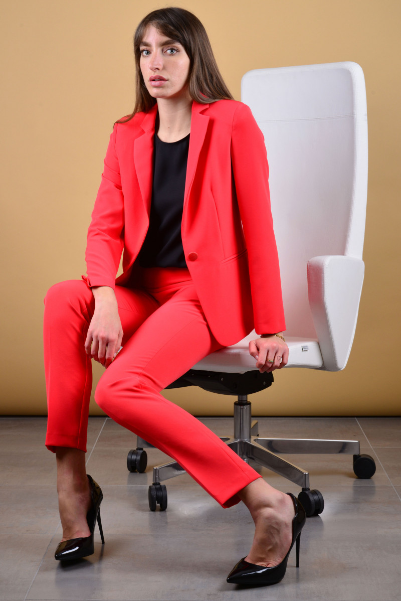 GIULIA VALLI TAILLEUR CON PANTALONE CLASSICO