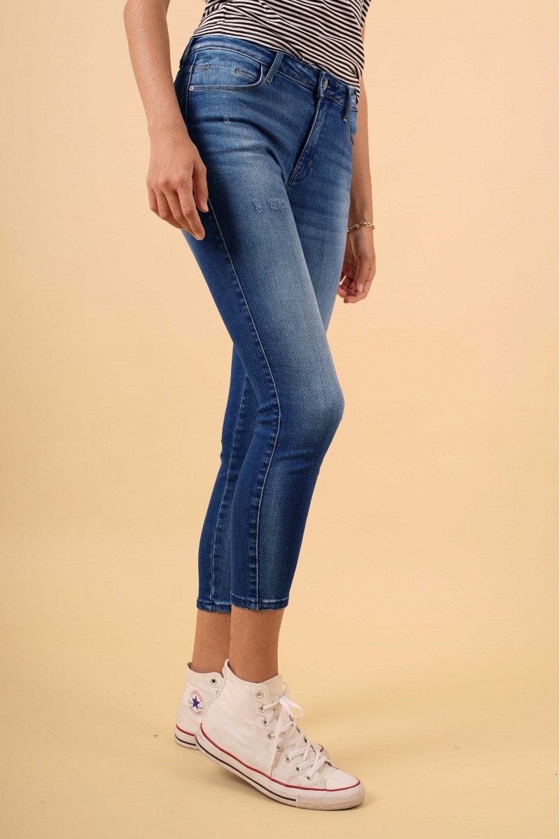GUESS JEANS JEANSERIA