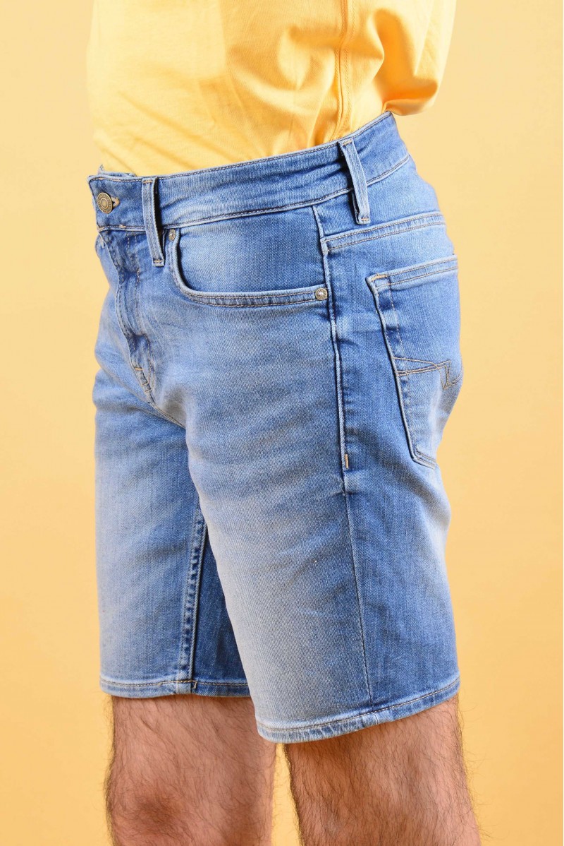 GUESS PANT CORTO BERMUDA JEANSERIA