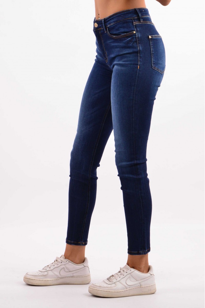 GUESS JEANS JEANSERIA