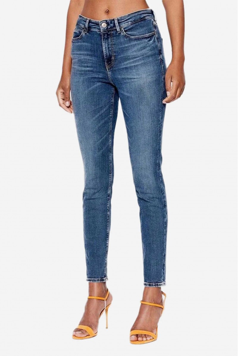 GUESS JEANS JEANSERIA