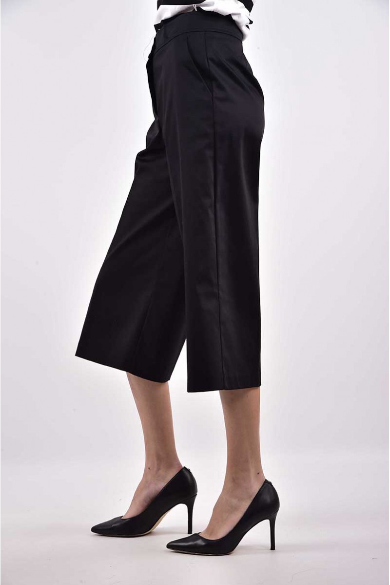 TEN WAYS TO BE PANTALONE CLASSICO