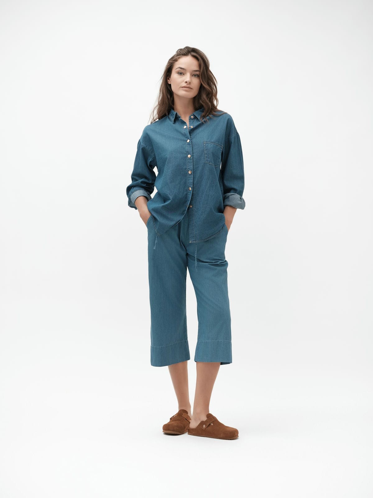 CAMICIA OVER IN CHAMBRAY CON BOTTONI ORO - WW30266