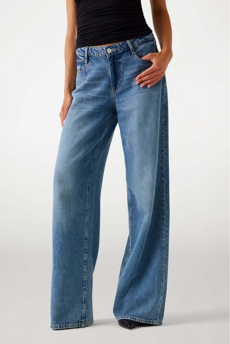 GUESS JEANS JEANSERIA