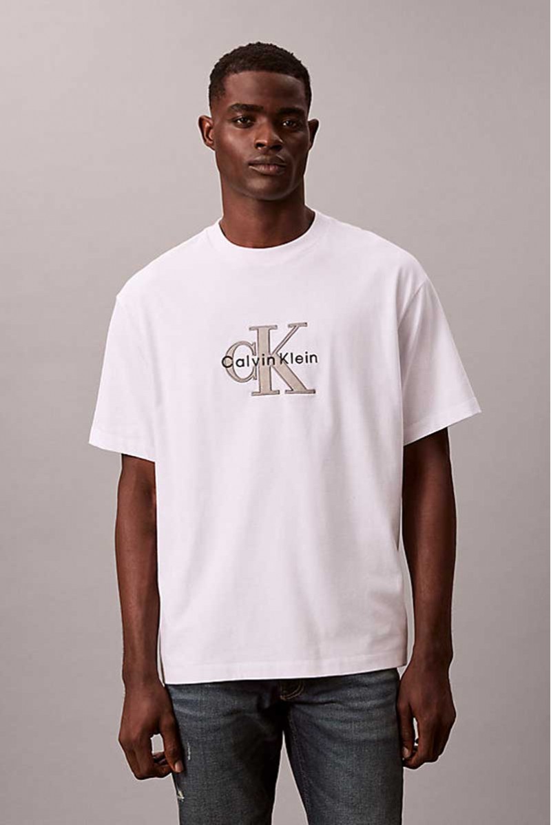 CALVIN KLEIN JEANS T-SHIRT...