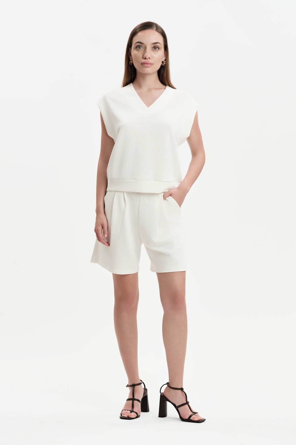 PANTALONCINO CON PINCES MODAL LIGHT - WW31124