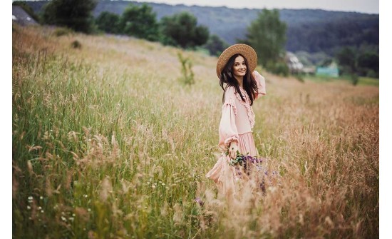 Abbigliamento Donna Boho Chic: Lo Stile Libero e Femminile che Incanta – Ispirazioni da René Derhy